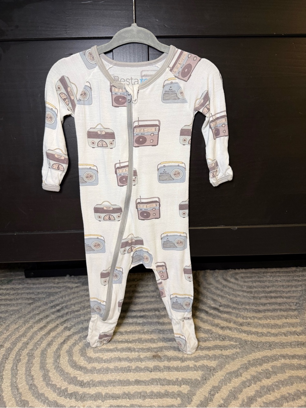 BestarooKids Footed Pajamas in Cream with Retro Radio Print